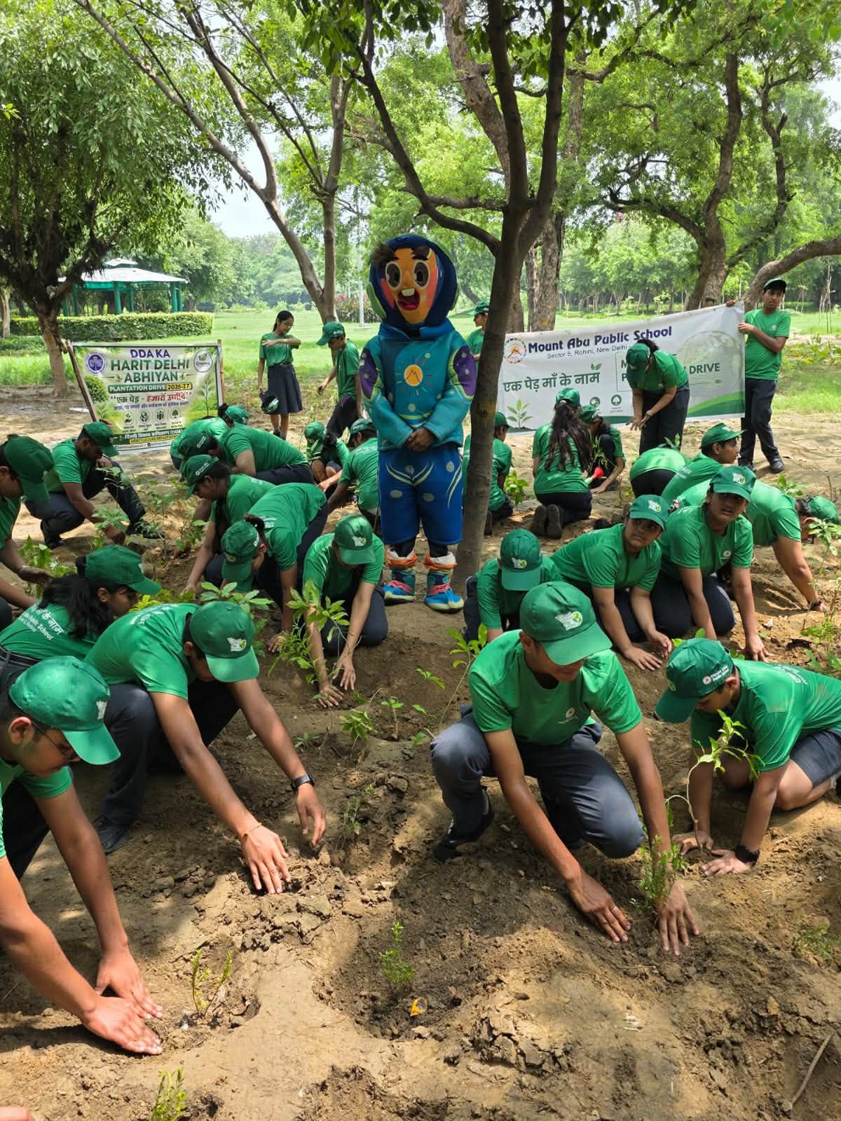 MEGA PLANTATION DRIVE: EK PED MAA KE NAAM